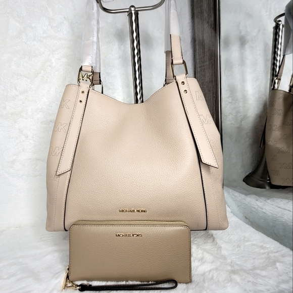 🍒 NWT Michael Kors 2 SET Convertible Shoulder Bag Tote Purse Wallet Signature - Picture 4 of 14